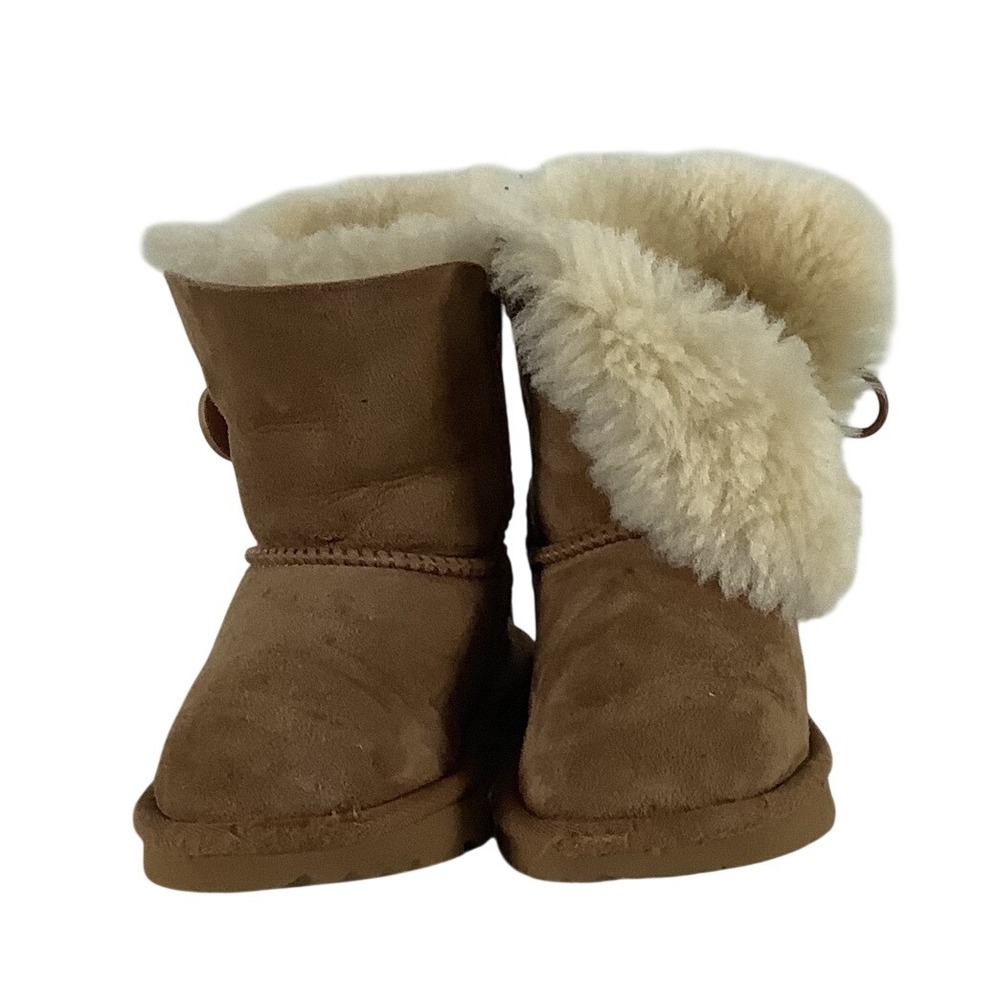 UGG Toddler Bailey Button II Chestnut Suedeโ Boots Size 8T 1017400T